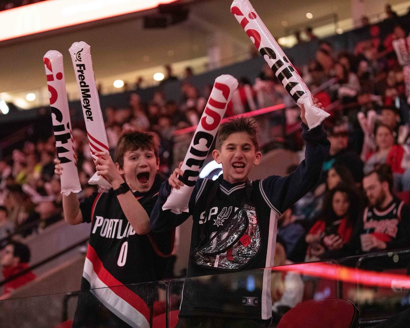 amp, amp, 片支持利拉